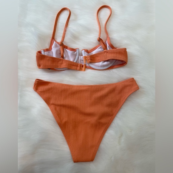 Pretty little thing peach bikini top and bottom - Picture 2 of 8